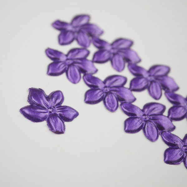 Wachsverzierung Veilchen lila perlmutt