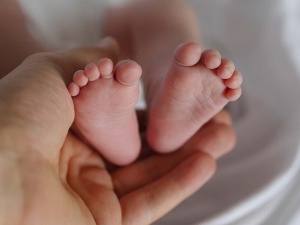 Wachsbild Babyfüsse